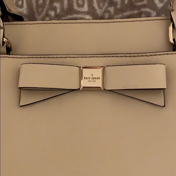 Big Kate Spade Tote - Picture 2 of 7